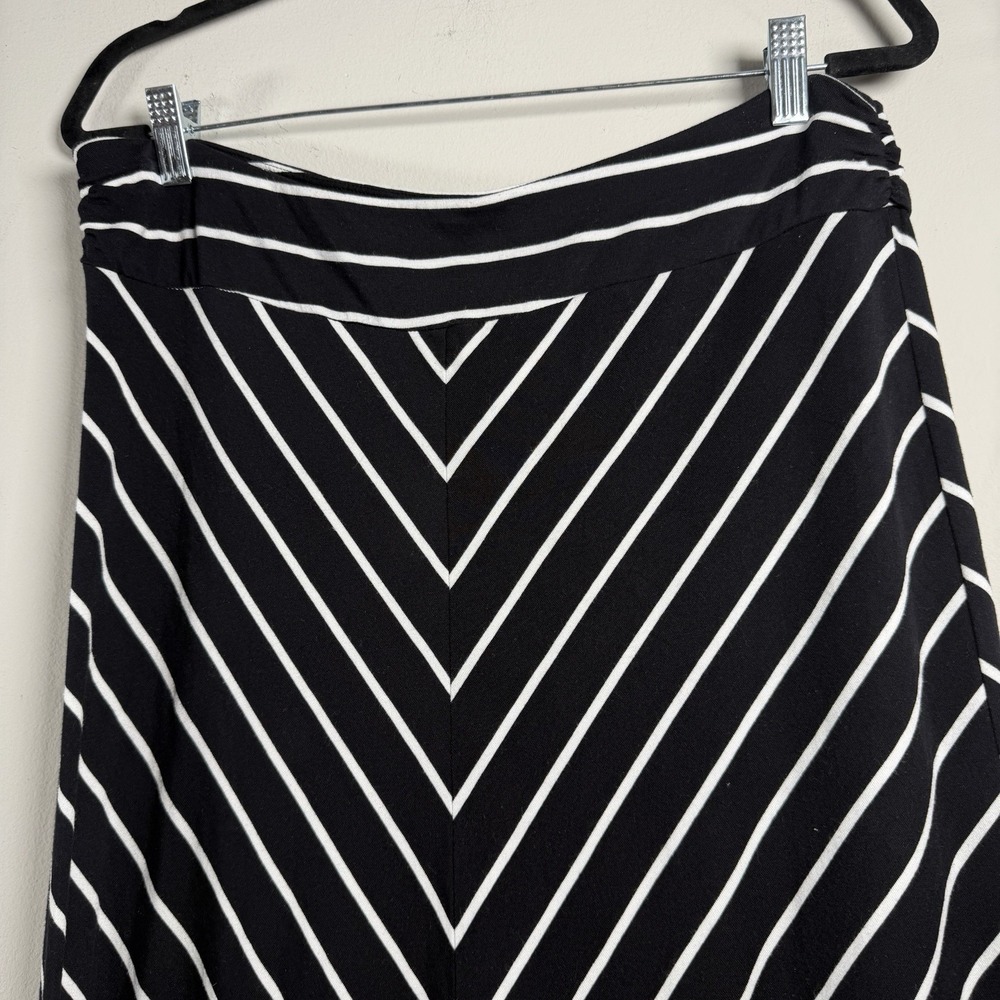 Liz Claiborne Women's Maxi Skirt Large Black White Stripes Flowy Long Rayon Long